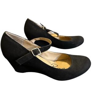 American Rag Velvet Mary Jane Wedges Size 10